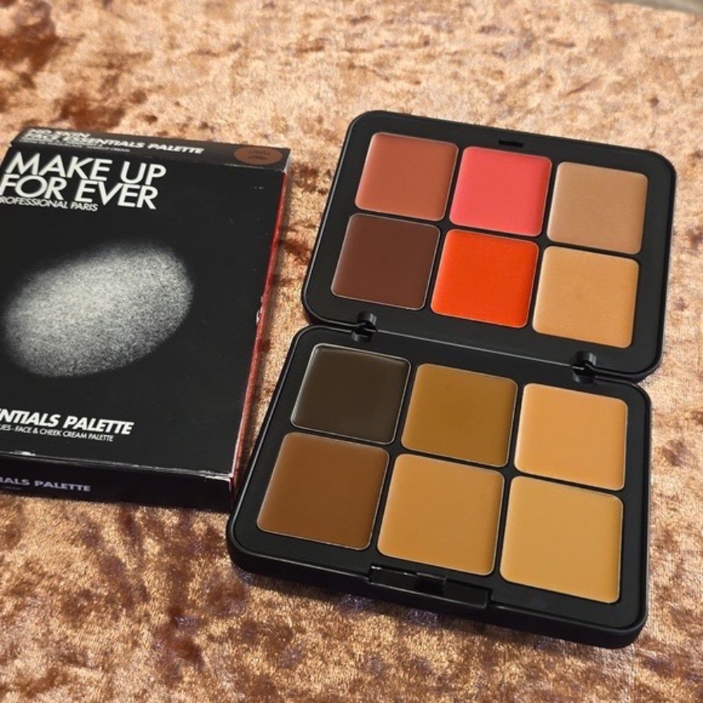 MAKE UP FOR EVER